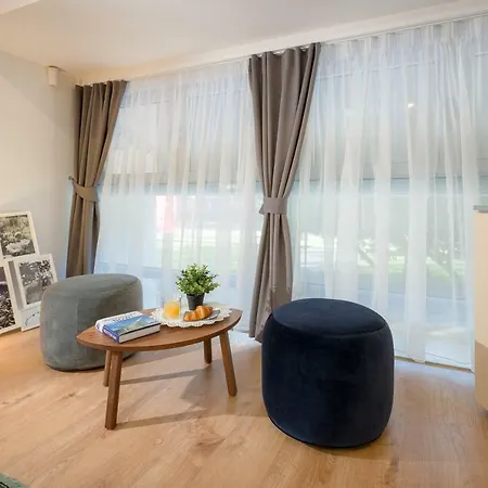 Apartament Astudio *