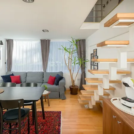 Astudio Apartament *