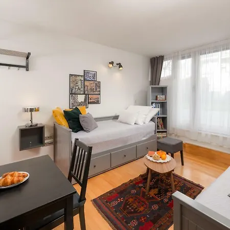 Apartament Astudio *